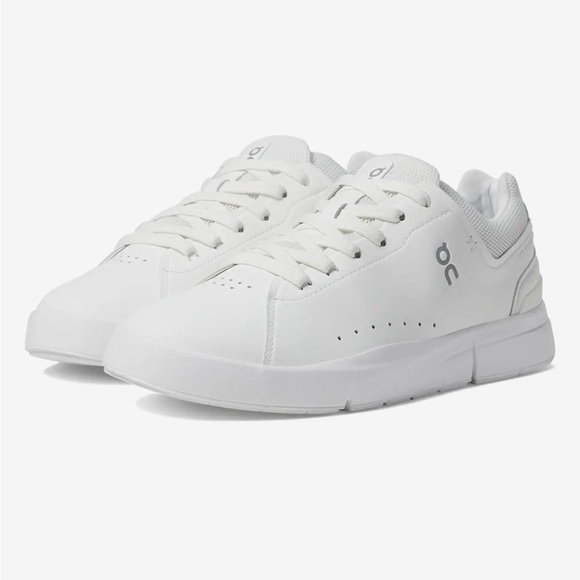 ON RUNNING The Roger Advantage‎ in White Size 7.5 - Picture 1 of 9